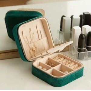 TRAVEL JEWELRY BOX