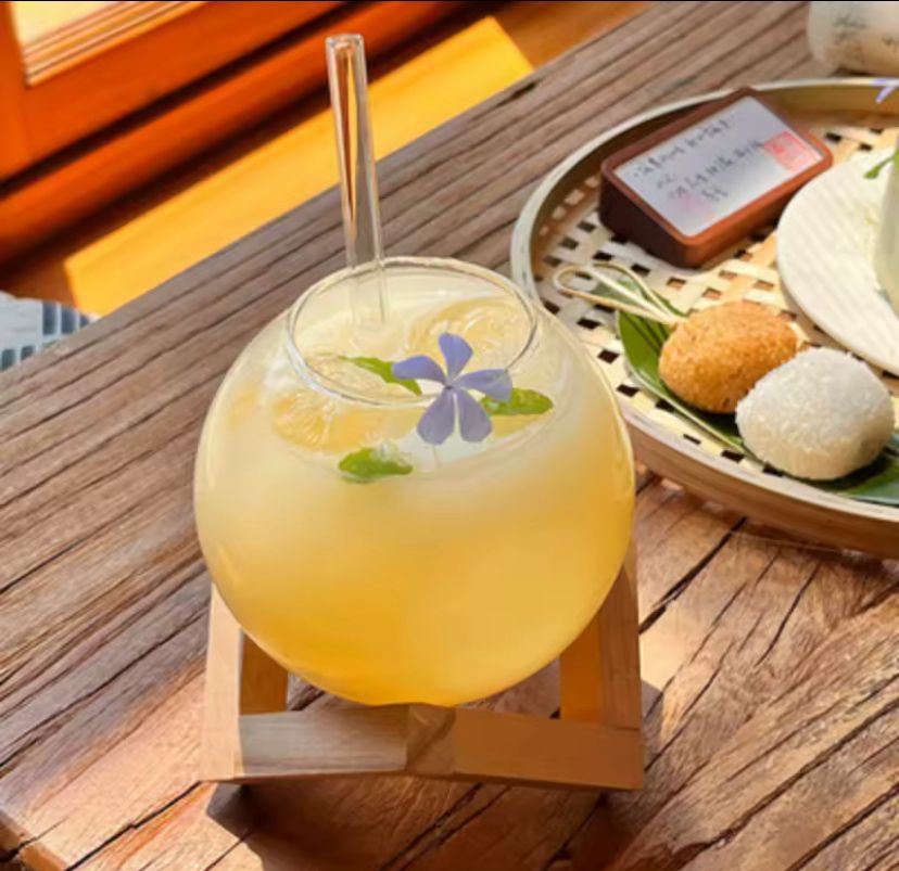 OUTDOOR JUICE CUP WITH STAND