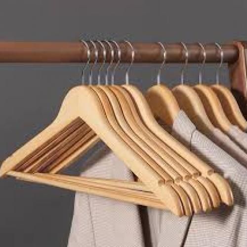 10-PIECE WOODEN HANGER - Image 2