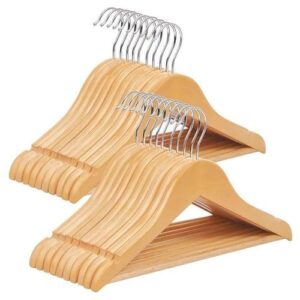 10-PIECE WOODEN HANGER